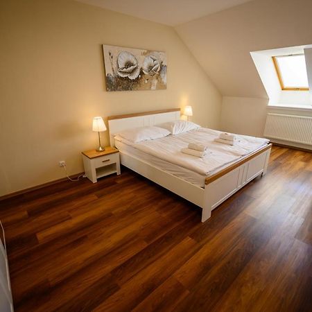 Apartman U Krale - 2 Jičín Екстериор снимка